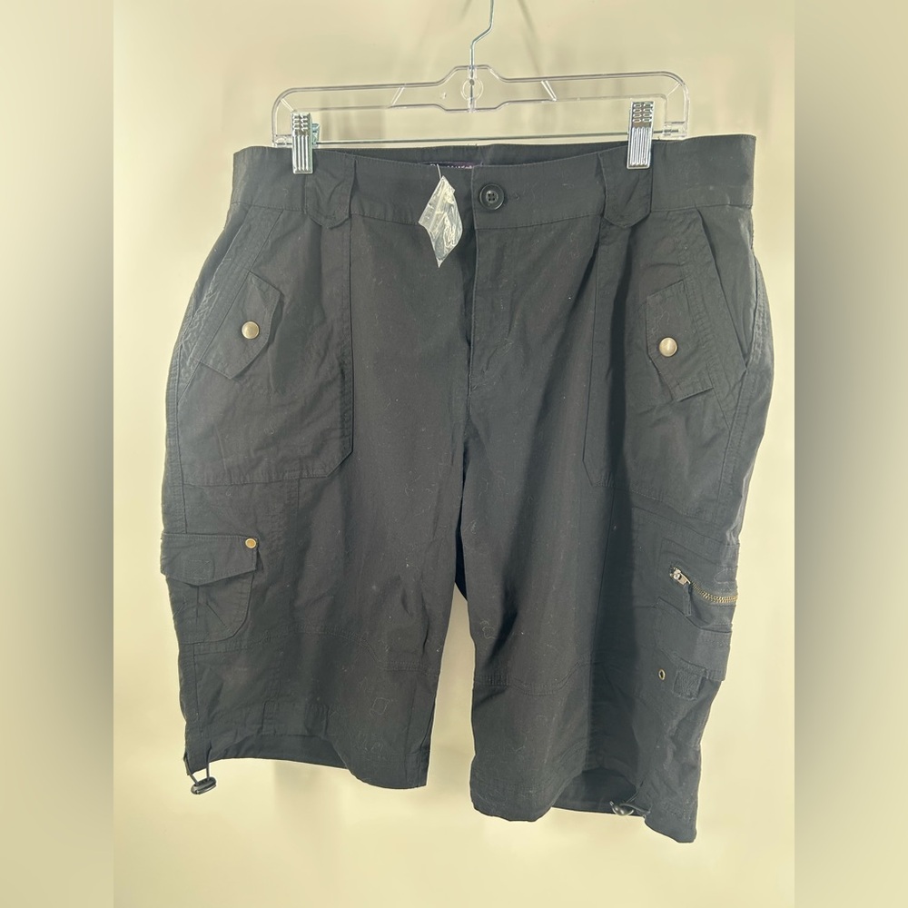 Roaman’s Black Cargo‎ Shorts Size 18W